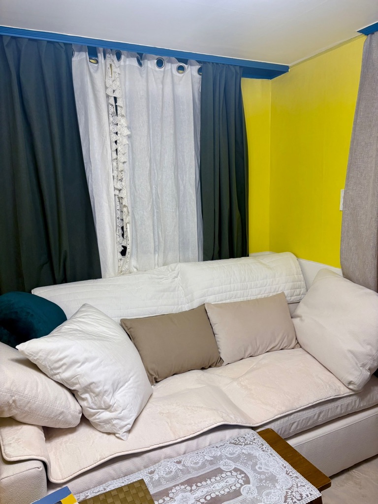 Local Room Stay - Authentic