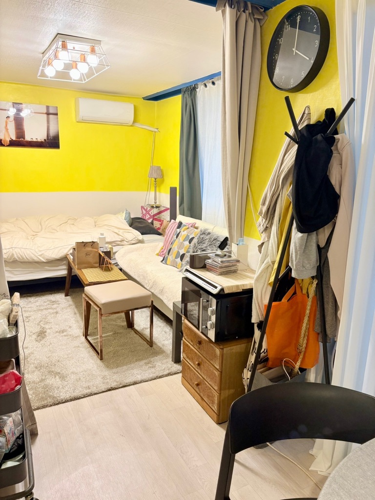 Local Room Stay - Quiet