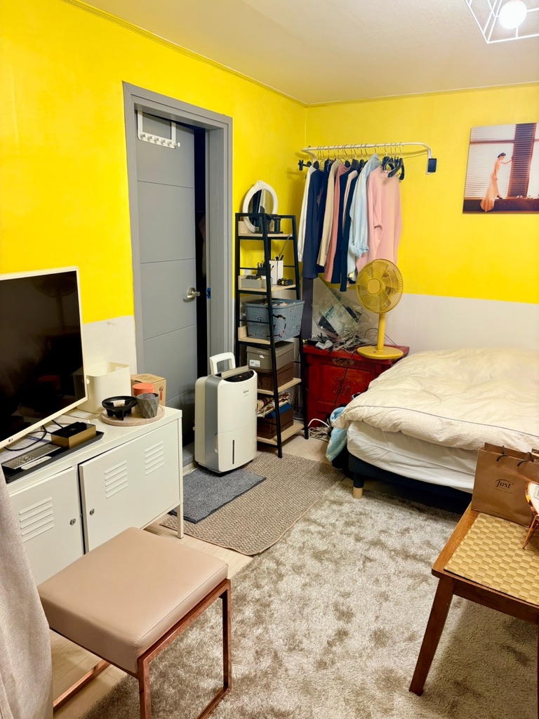 Local Room Stay - Simple